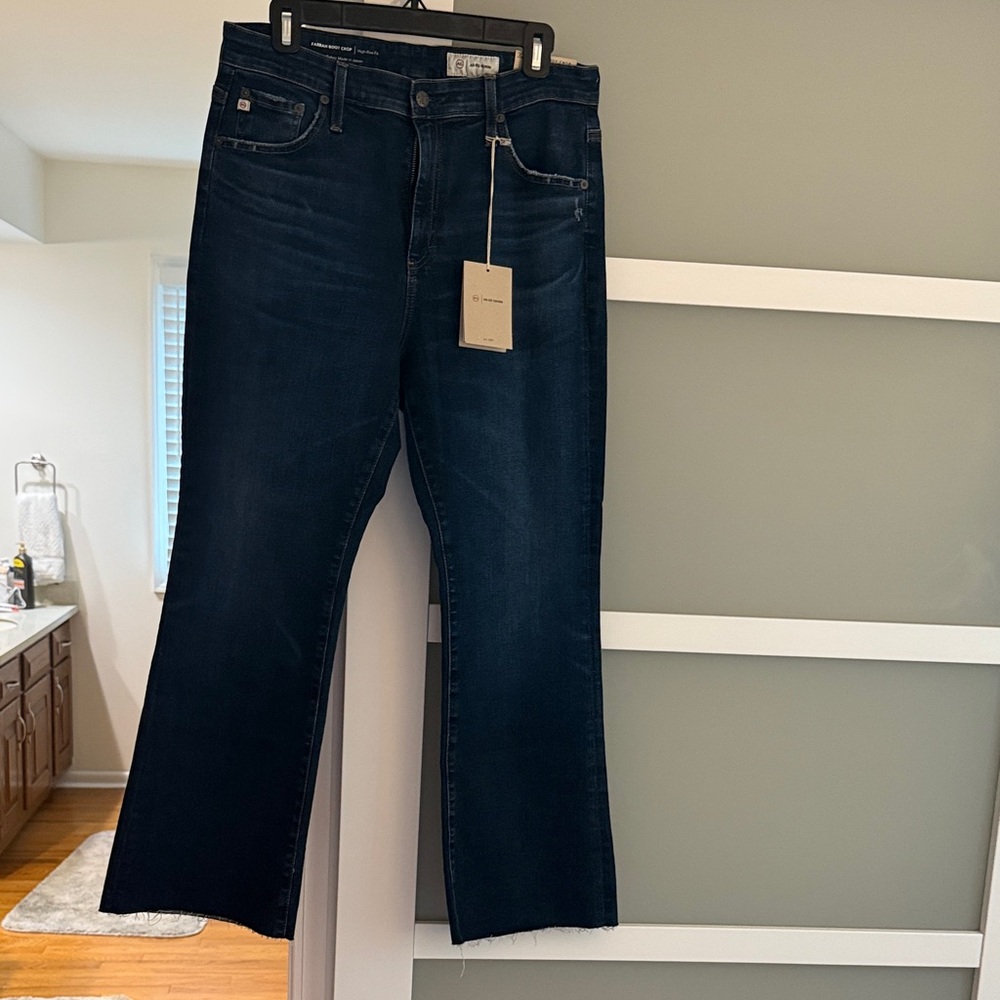 AG Adriano Goldschmied women’s Deep Indigo Farrah Crop Raw Hem Jeans size 32